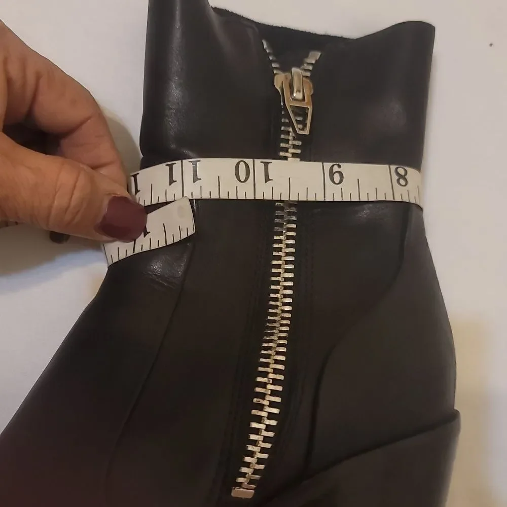 Dolce vita booties size 8‎